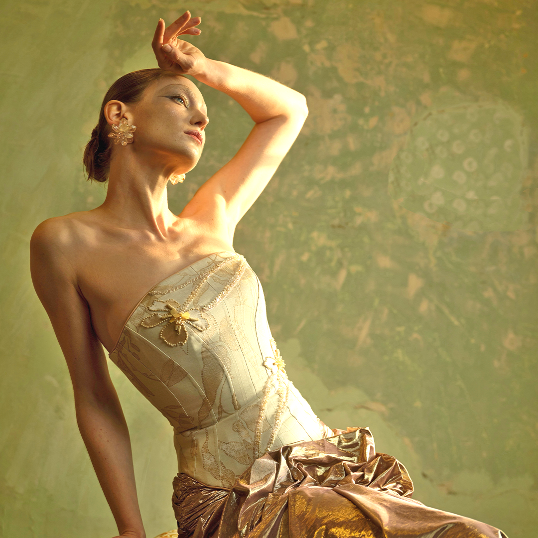 sale on women Clothes