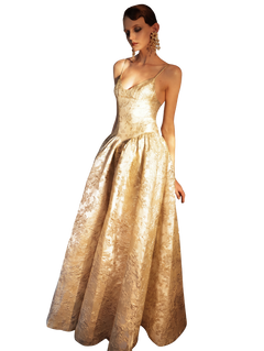 Elegance Becomes Identity
